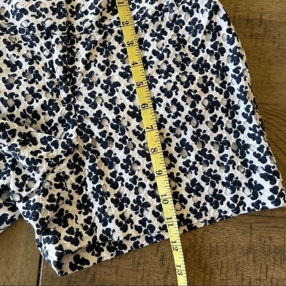 Ann Taylor Loft Navy and‎ White Eyelet Shorts - 0 - Picture 9 of 12